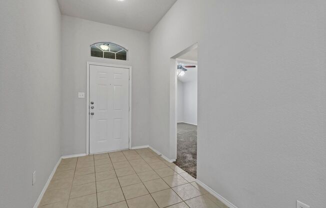 Beautiful 4 Bedroom Home For Lease in Princeton !