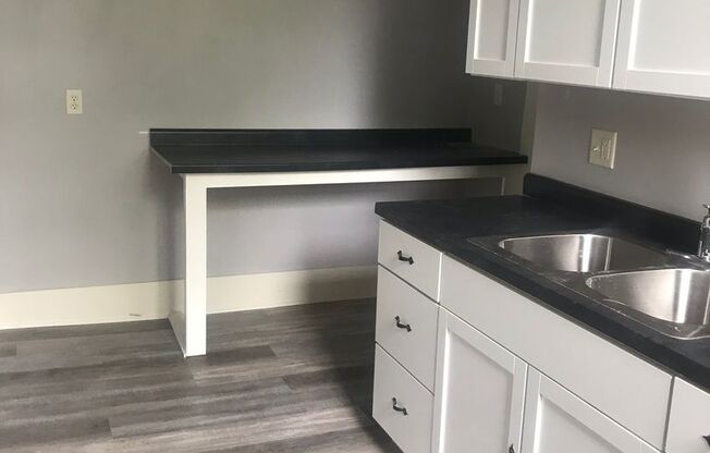 1 bed, 1 bath, $850