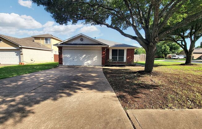 Charming 3BD/2BA Home with Spacious Backyard in Cedar Park