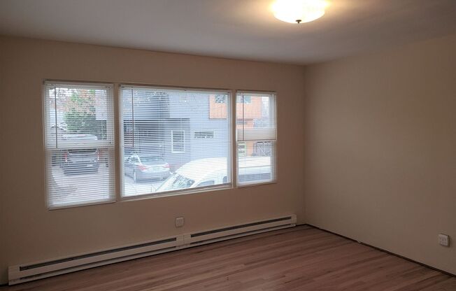 Classic One Bedroom, One Bathroom Apartment in The Heart of Sellwood