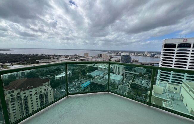 2 beds, 2 baths, $3,800, Unit # 3501