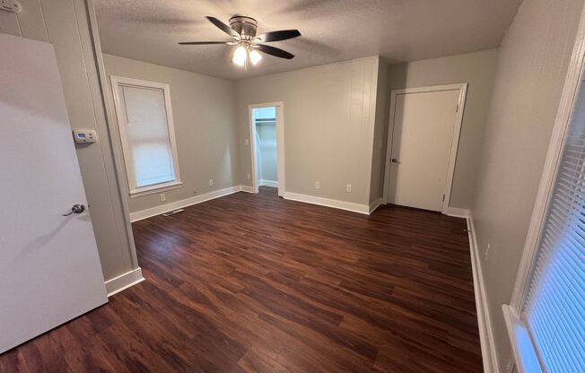 1 bed, 1.5 baths, $750