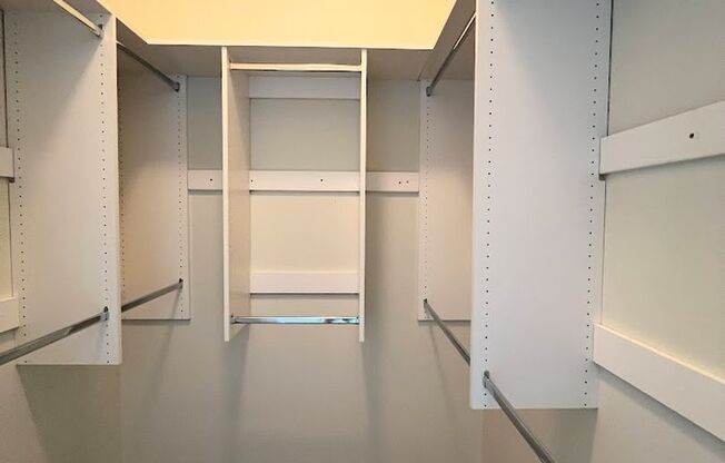 2 beds, 2 baths, $2,857, Unit # 205