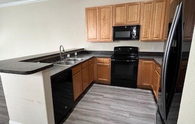 *** 3/2.5  with 1 car garage/ Townhouse Thornton Park***