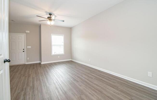1115 I 2 HILLWOOD DR