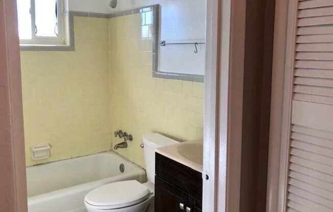 2 beds, 1 bath, 850 sqft, $1,895, Unit 436-3
