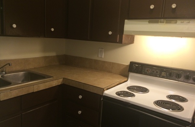 1 bed, 1 bath, 678 sqft, $1,481, Unit 4