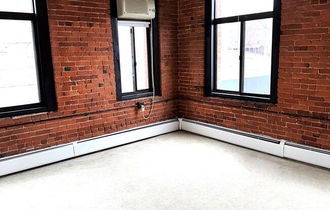 1 bed, 1 bath, 626 sqft, $1,750, Unit 45-312