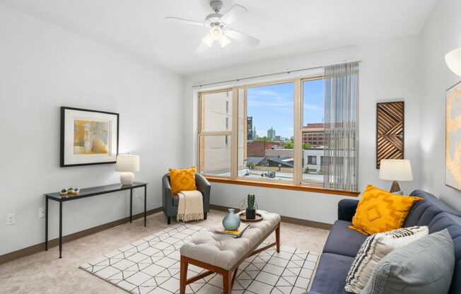 Fifth Avenue Place Apartments - Portland Apartments