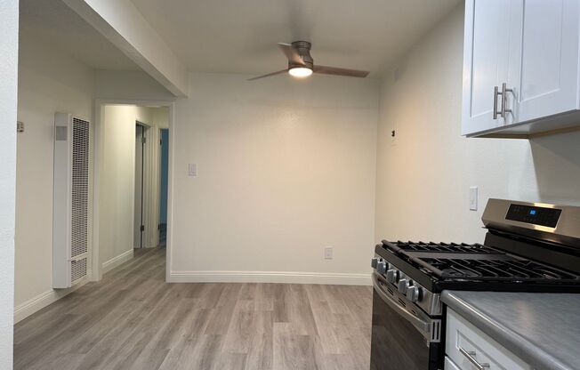 2 beds, 1 bath, 850 sqft, $2,400, Unit 9181-5