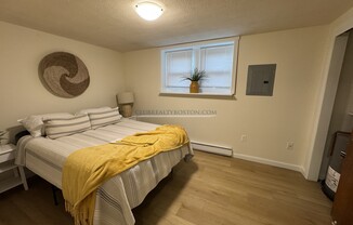 365 Faneuil St Apt 3