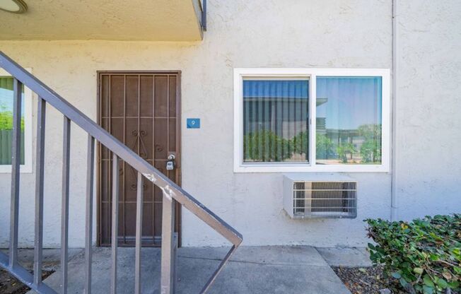 3 beds, 2 baths, 1,200 sqft, $2,900, Unit 633-35