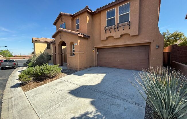 Beautiful 4Bed/3Bath/2Car home located between Summerlin/Providence area