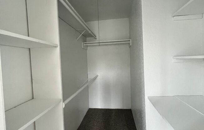 1 bed, 1 bath, 660 sqft, $900, Unit 18-502