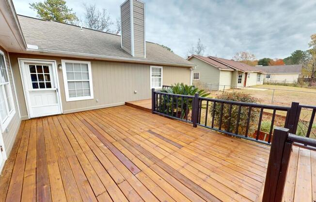 3 beds, 2 baths, 2,043 sqft, $1,700