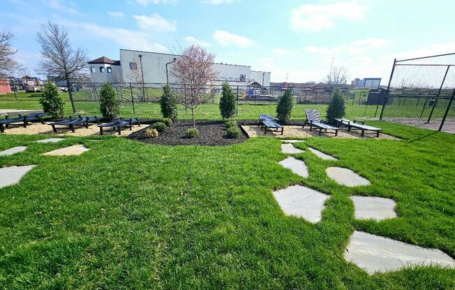 2 beds, 1 bath, 956 sqft, $1,050, Unit 3713-2A