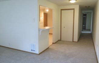 2 beds, 1 bath, 850 sqft, $2,250, Unit A