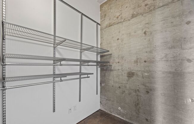1 bed, 1 bath, 840 sqft, $2,600, Unit 410