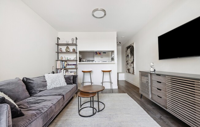 1 bed, 1.5 baths, $5,200, Unit PHG