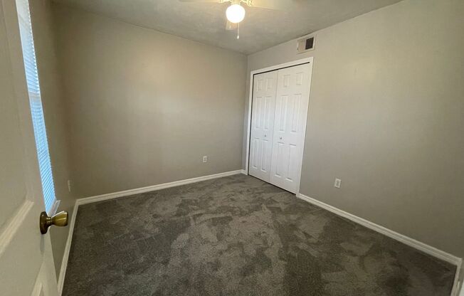 2 beds, 2 baths, $1,495, Unit 621 SW 47th Ter Unit 103