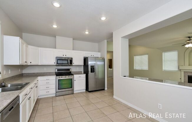 8920 PICKET FENCE AVE