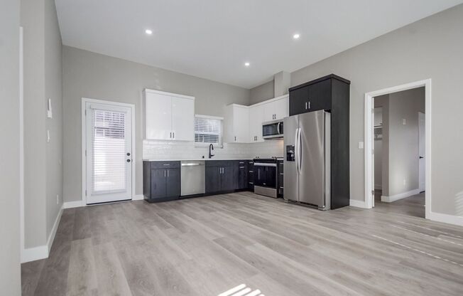 2 beds, 2 baths, 974 sqft, $3,195, Unit 4753-2