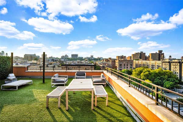 70 W 139 ST