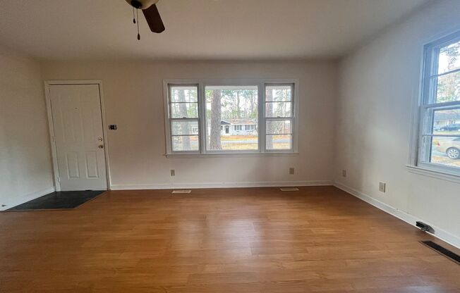 3 beds, 1 bath, $1,200