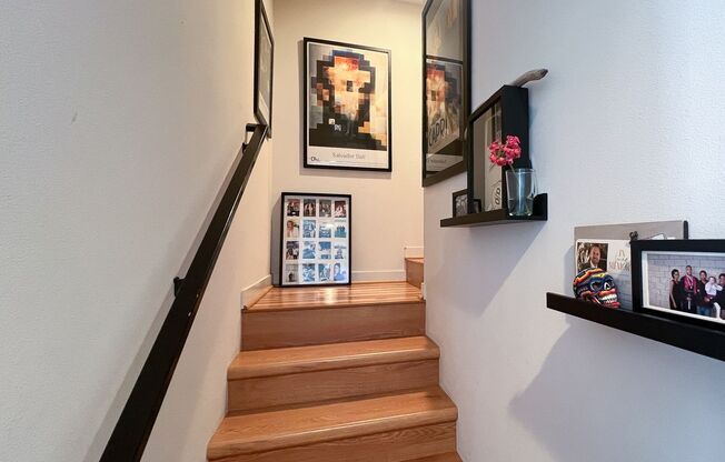 3bd/2ba Seattle Townhome
