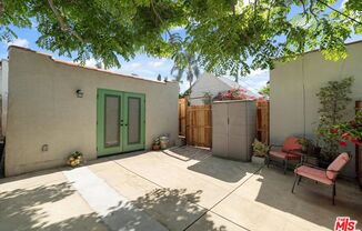 3156 W 74 ST