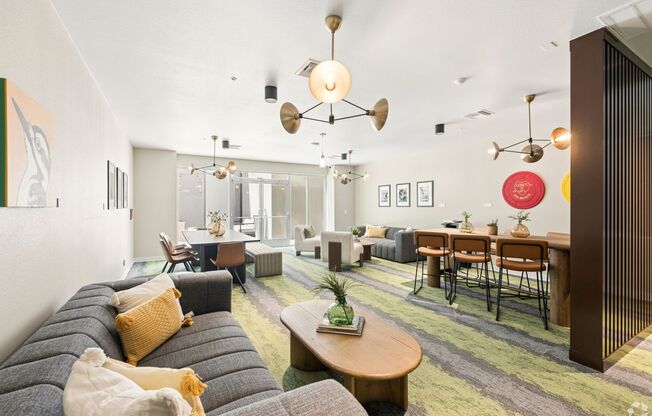 1 bed, 1 bath, 580 sqft, $1,465, Unit 204