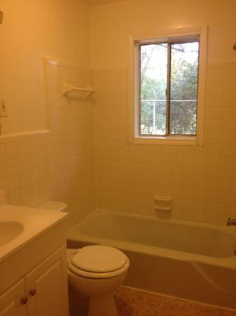 1 bed, 1 bath, 575 sqft, $1,089, Unit 36