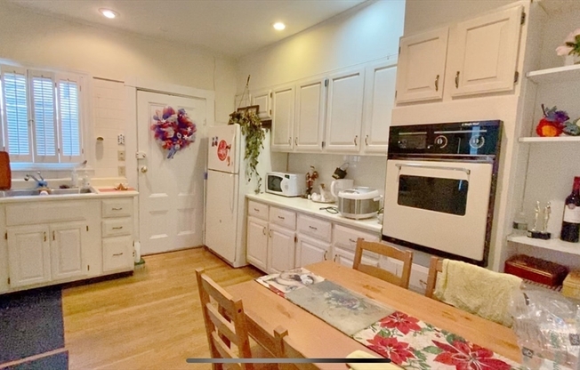 83 PUTNAM AVE