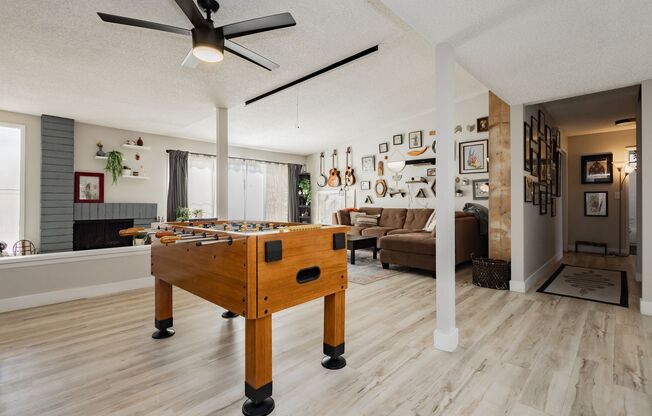 Fully Furnished single story home in Las Vegas with STYLE!