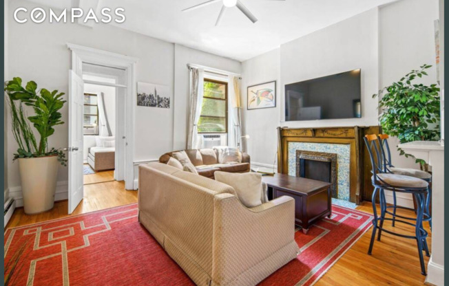 226 W 137 ST