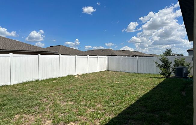 3 beds, 2 baths, $2,250