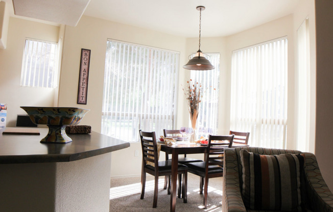 2 beds, 2 baths, 1,016 sqft, $1,365