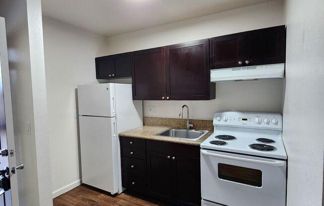 3854-62 Beyer Blvd