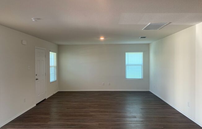 House for Lease in Forney