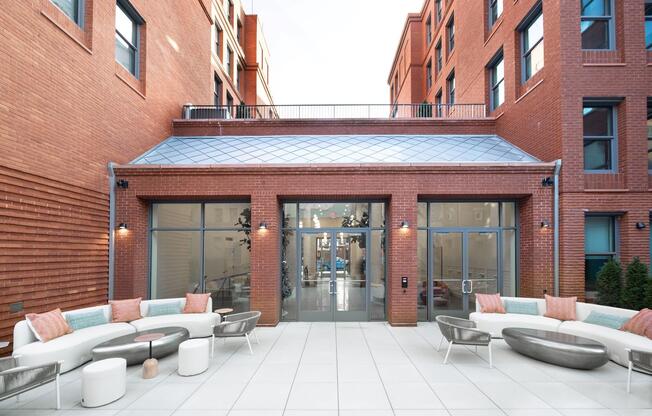 1 bed, 1 bath, $3,595, Unit 410