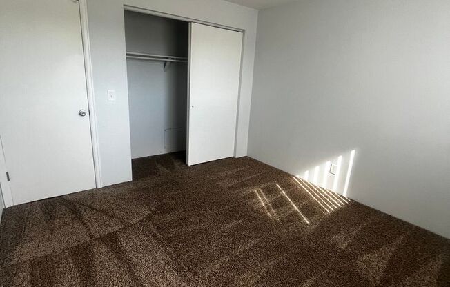 2 beds, 1 bath, $1,495