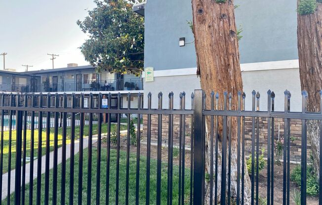1 bed, 1 bath, 650 sqft, $1,100, Unit 139-Q