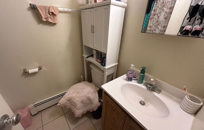 1 bed, 1 bath, $895, Unit 216
