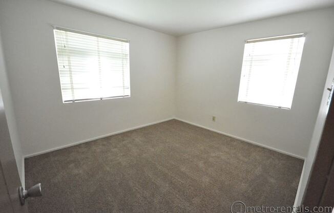 1 bed, 1 bath, 500 sqft, $800, Unit 1715-04