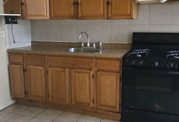 Spacious 4-Bedroom Home in Olney with Parking! Available NOW!