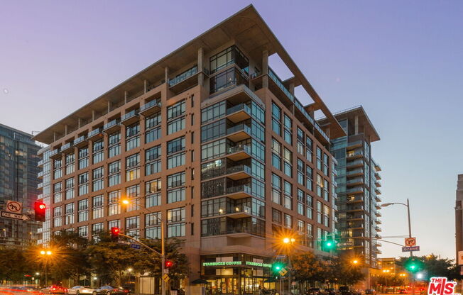 1 bed, 1 bath, 1,030 sqft, $2,995, Unit 1205