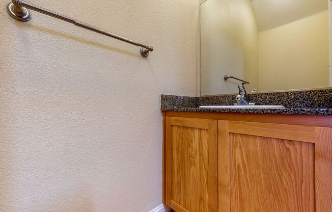 1 bed, 1.5 baths, $1,995, Unit #19
