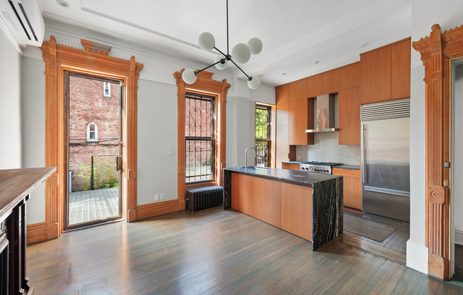 4 beds, 3.5 baths, 3,296 sqft, $11,500, Unit 2