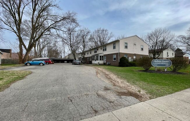 Arbor Lane Apartments