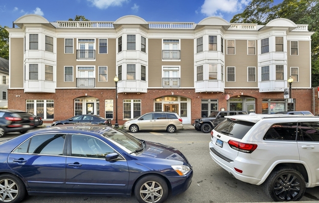 81 87 FAIRMOUNT AVE